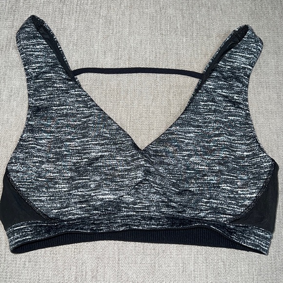 Victoria’s Secret Sports Bra - Picture 1 of 3
